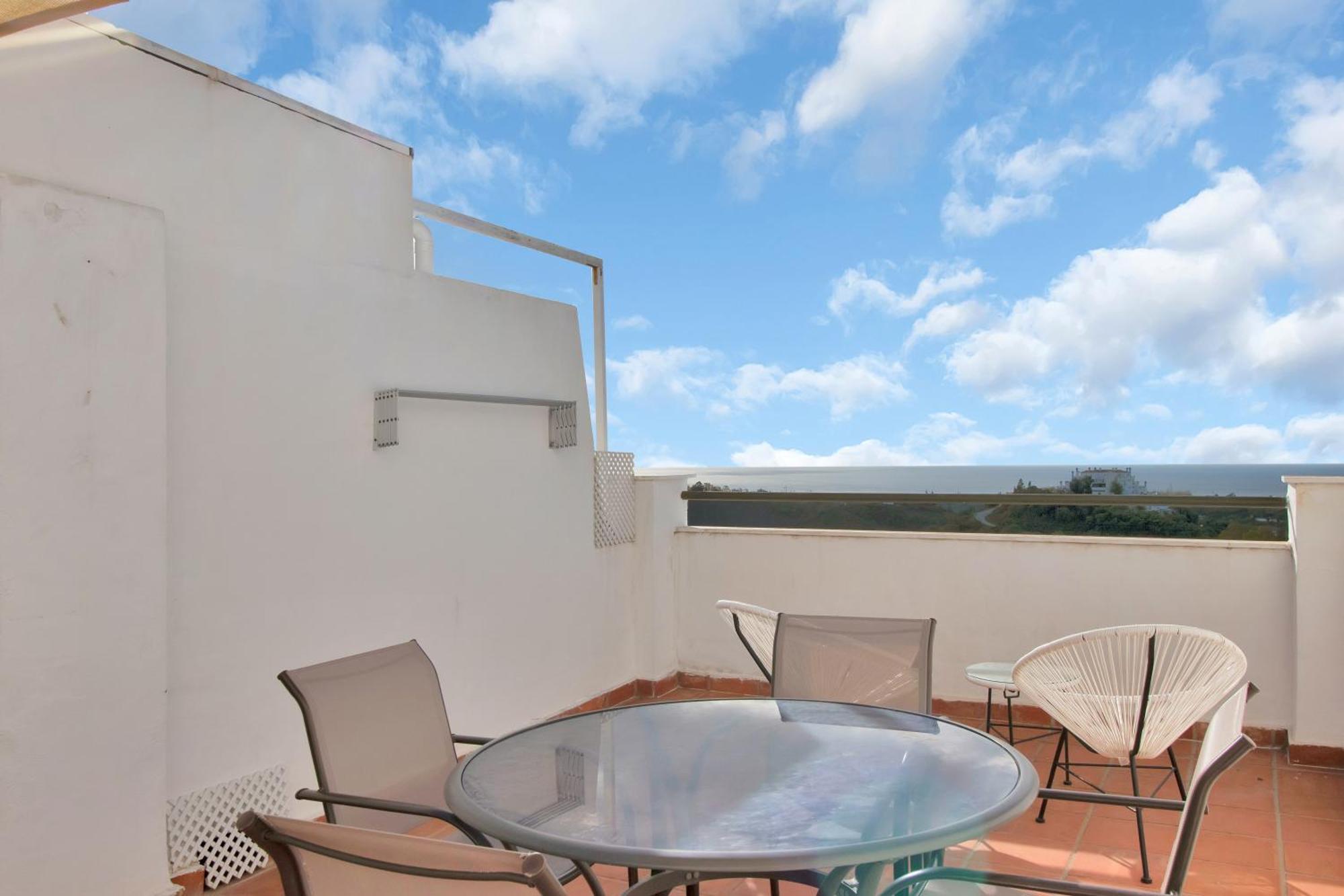 Duplex Estilo Boho Con Increible Terraza Y Vistas Al Mar En Estepona - Las Abejeras 609 Apartment Exterior photo